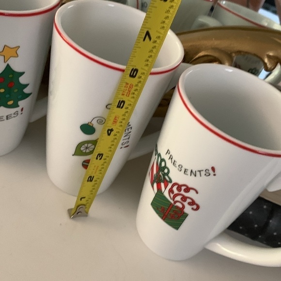 Fitz and Floyd Christmas Mugs tall set of 4 holidays red white green - Picture 4 of 6
